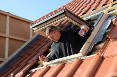 Pose de fenêtres de toit Velux à Courtavon
